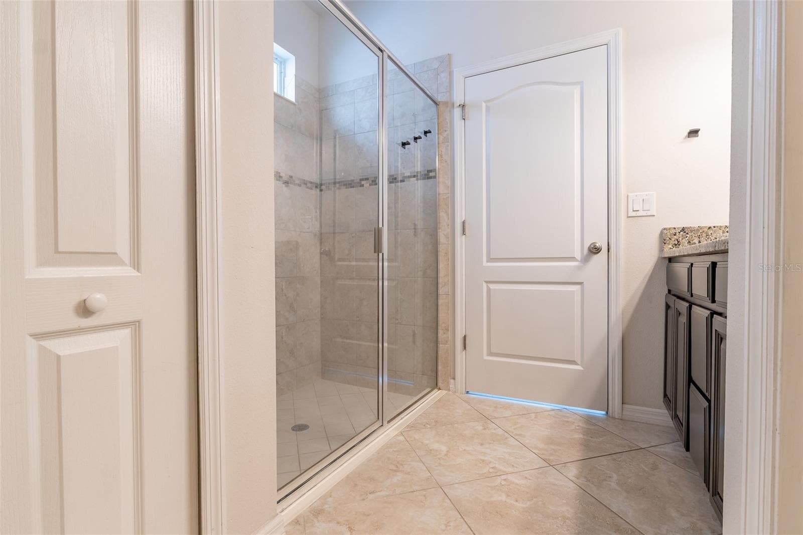 Single Family Residence at 12152 LEDBURY COMMONS DR, GIBSONTON, photo 38 of 43