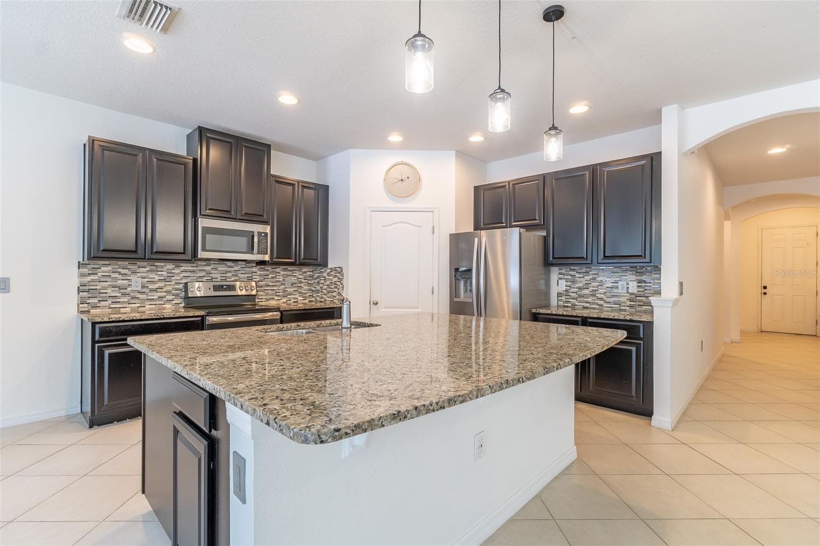 Single Family Residence at 12152 LEDBURY COMMONS DR, GIBSONTON, photo 41 of 43