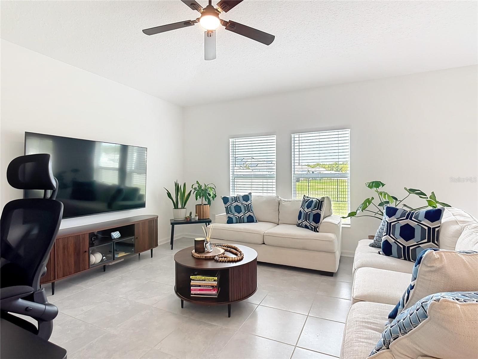 Living room - 4782 CLOISTER ST, KISSIMMEE