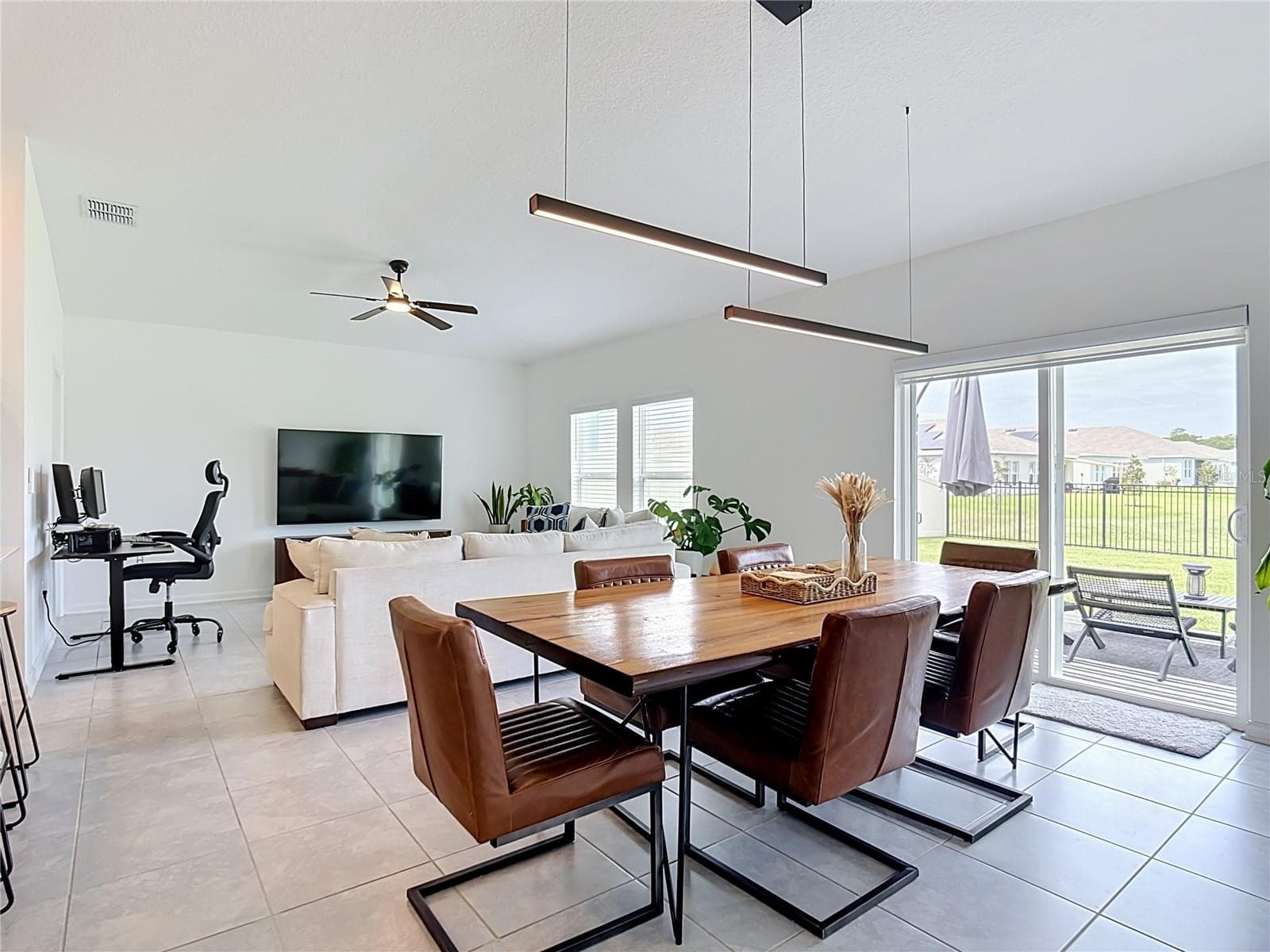 Combo LR/DR - 4782 CLOISTER ST, KISSIMMEE