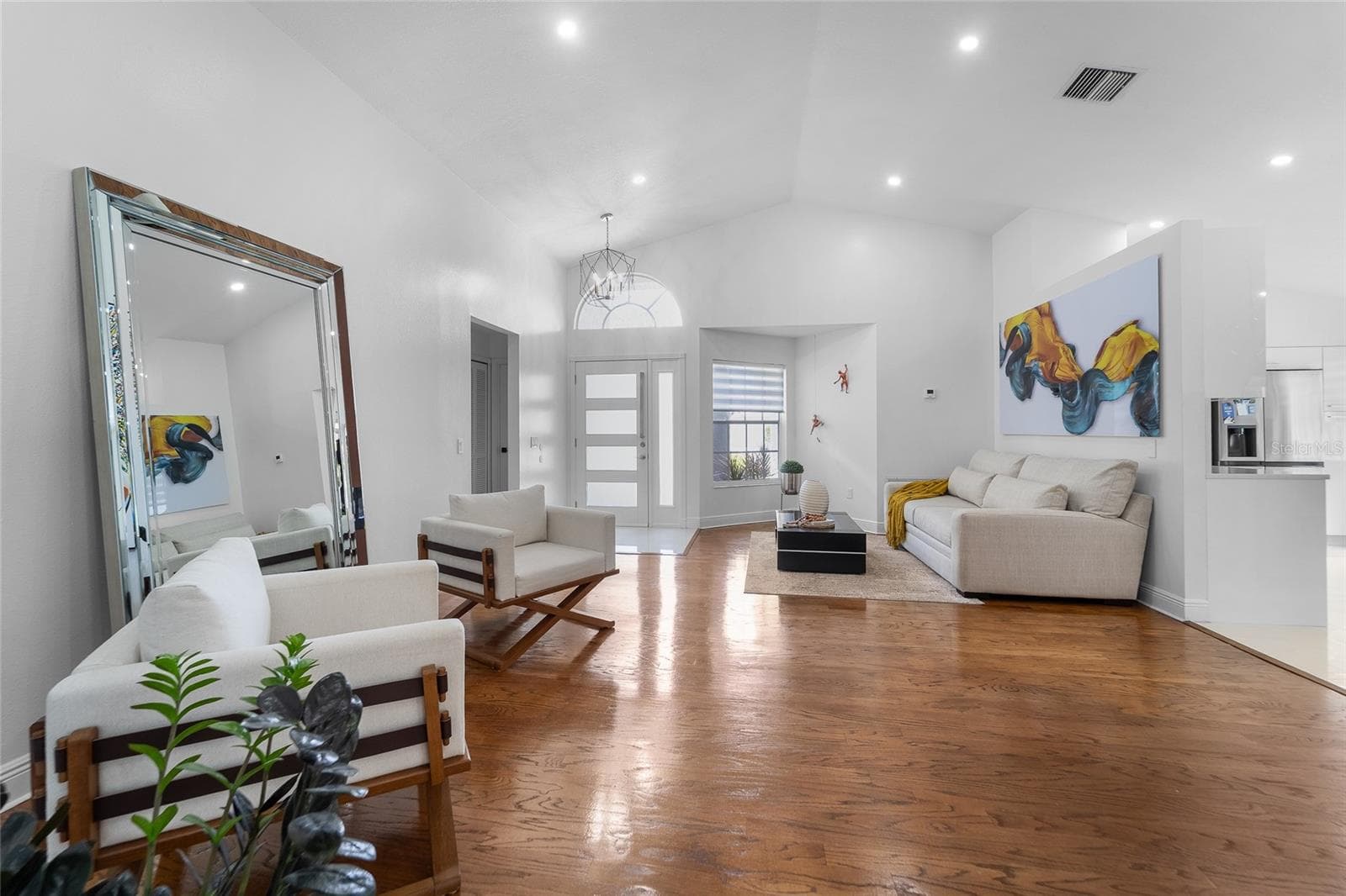 Single Family Residence at 9720 FREDERICKSBURG RD, TAMPA, photo 7 of 37