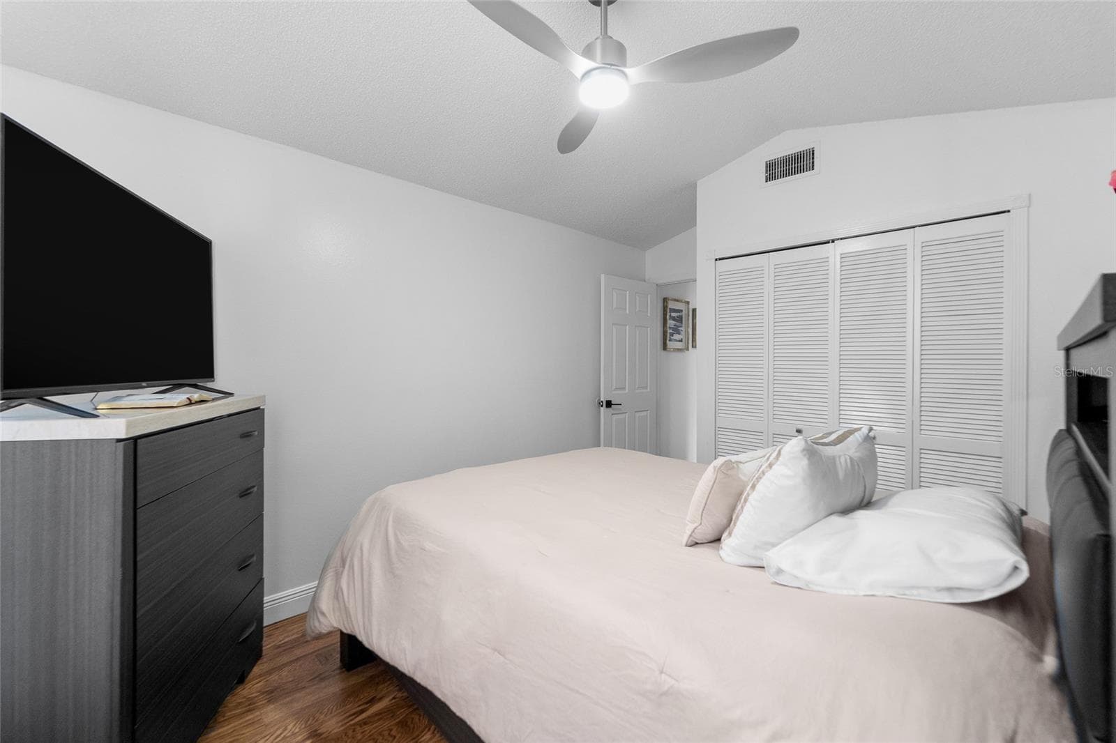 Single Family Residence at 9720 FREDERICKSBURG RD, TAMPA, photo 23 of 37