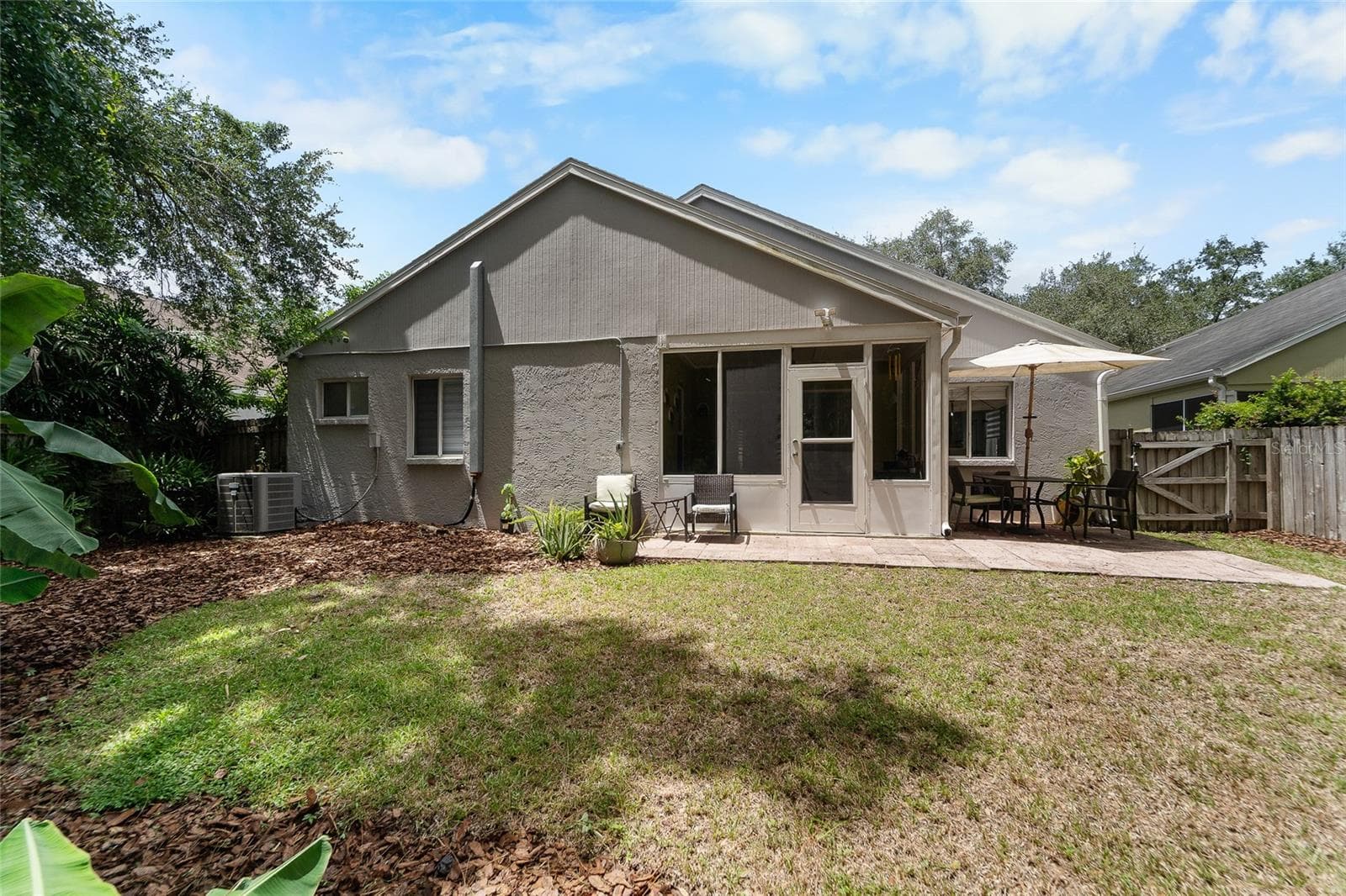 Single Family Residence at 9720 FREDERICKSBURG RD, TAMPA, photo 34 of 37