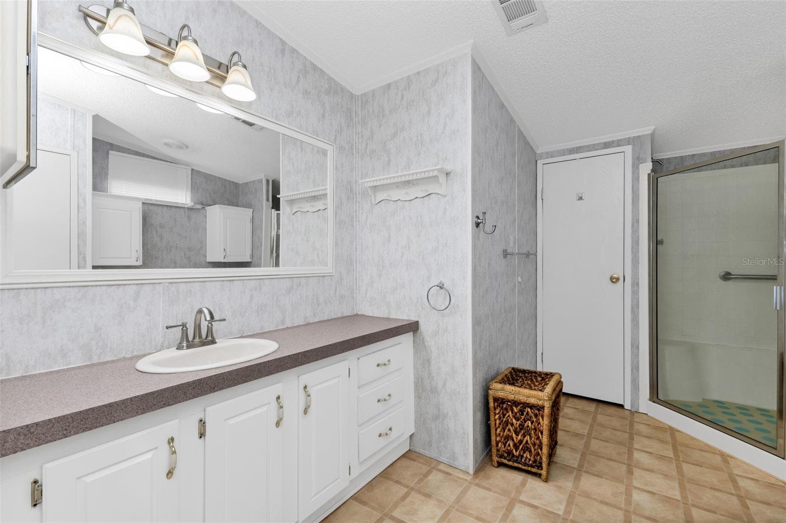 Manufactured Home at 1000 KINGS HWY #380, PORT CHARLOTTE, photo 28 of 80