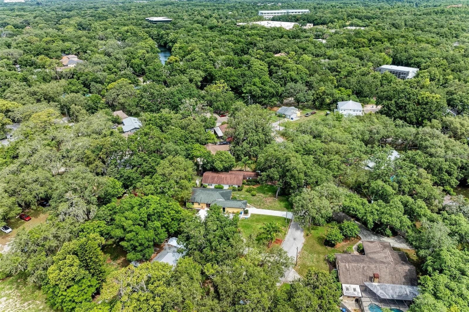 Single Family Residence at 11710 NORTH DR, TAMPA, photo 31 of 32