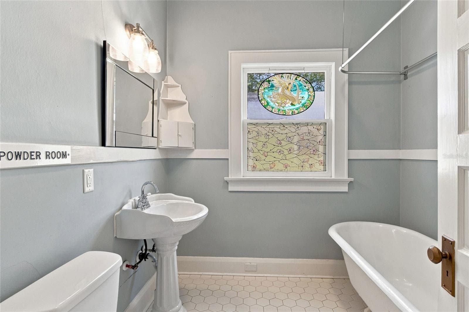 guest bathroom - 929 VISTABULA ST, LAKELAND
