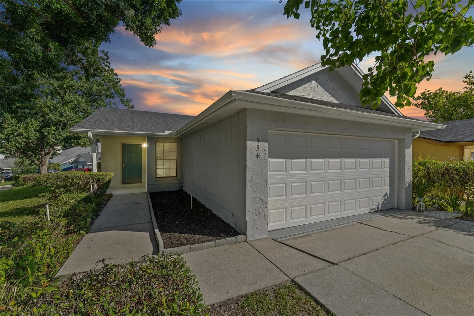 Single Family Residence at LAKE DEXTER WOODS I, WINTER HAVEN, photo 2 of 38