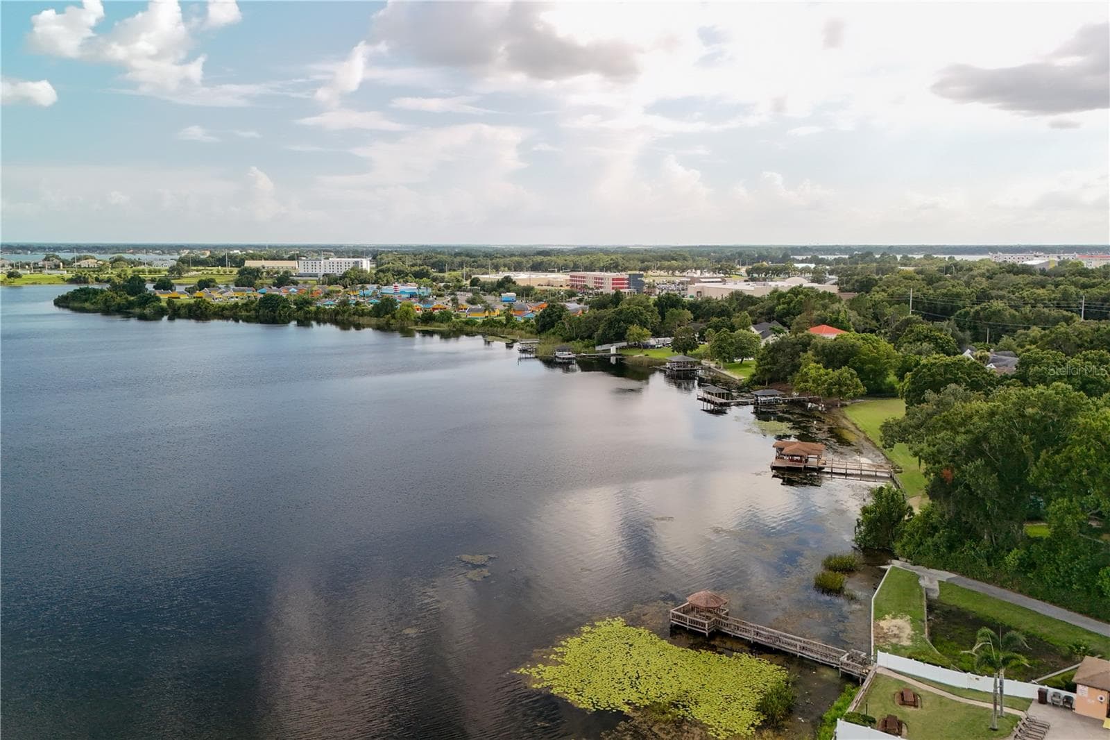 Single Family Residence at LAKE DEXTER WOODS I, WINTER HAVEN, photo 33 of 38