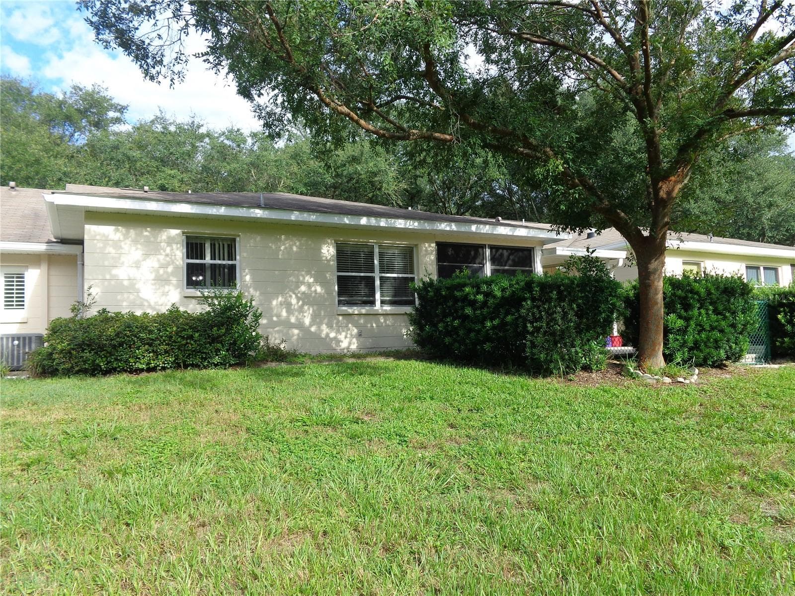 Villa at 9661 SW 95TH CT #B, OCALA, photo 16 of 32