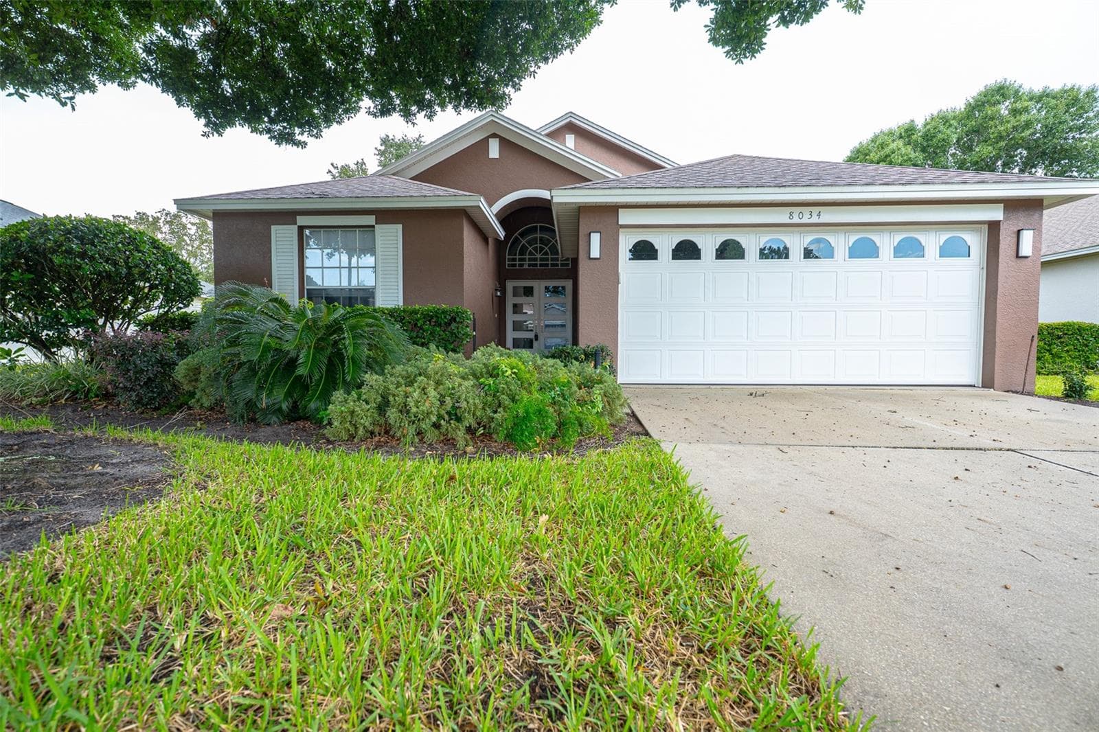 Single Family Residence at 8034 ARCADIAN CT, MOUNT DORA, photo 3 of 58