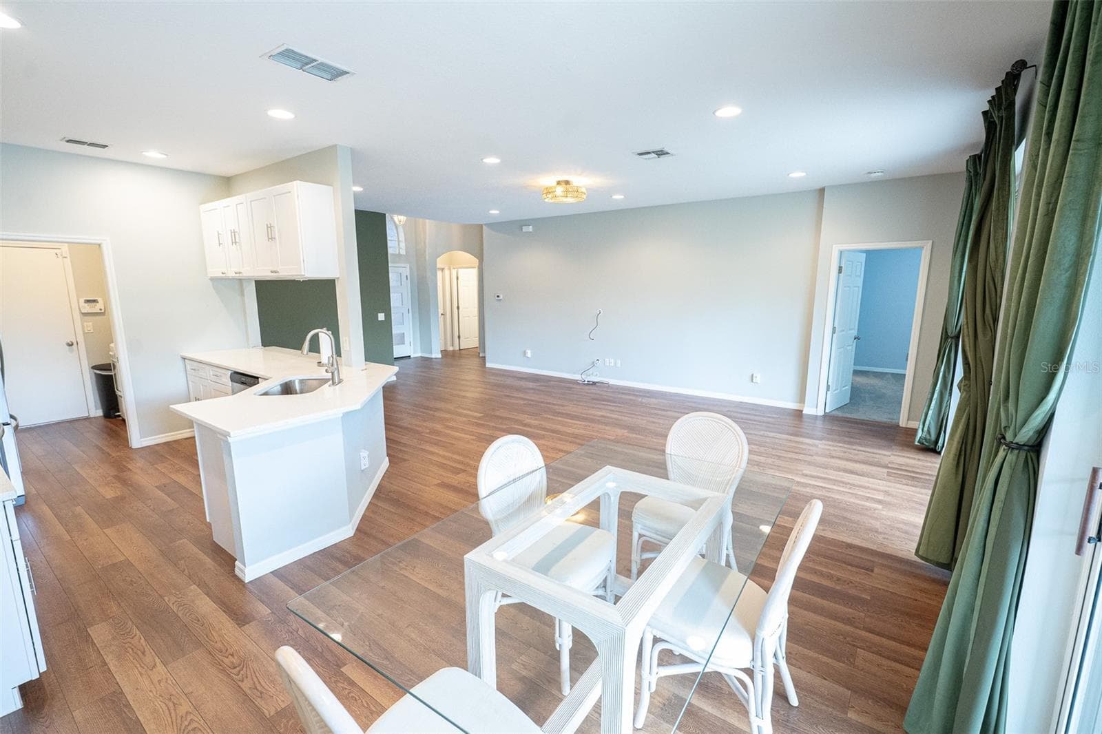 Single Family Residence at 8034 ARCADIAN CT, MOUNT DORA, photo 36 of 58