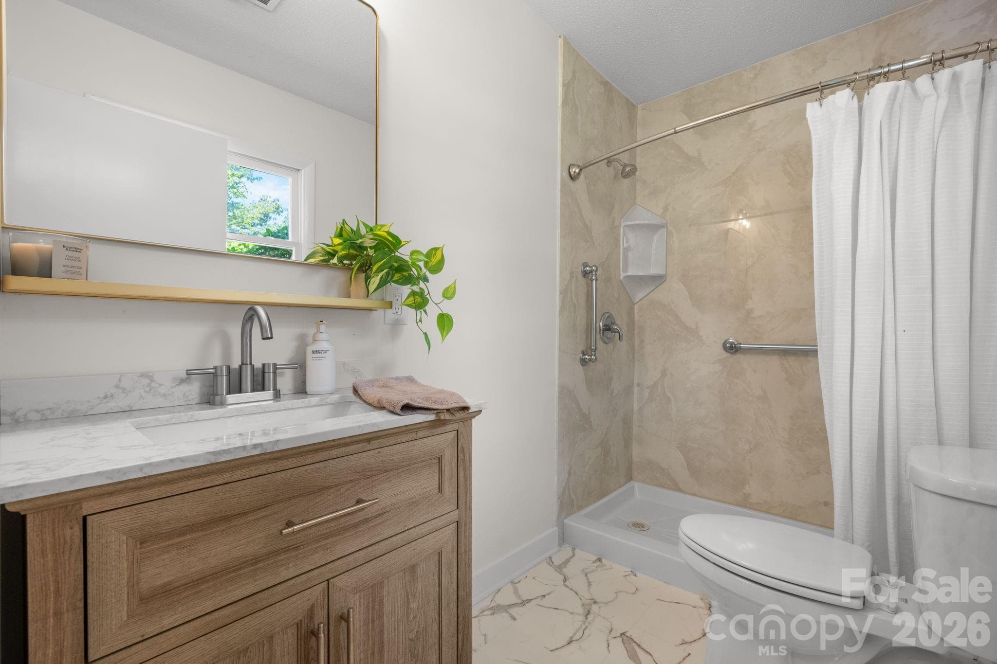 Single Family Residence at 178 Trailwood Drive, Forest City, photo 16 of 45