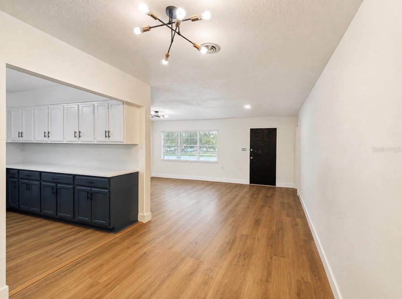 Single Family Residence at 3101 FLOWERTREE RD, BELLE ISLE, photo 15 of 65