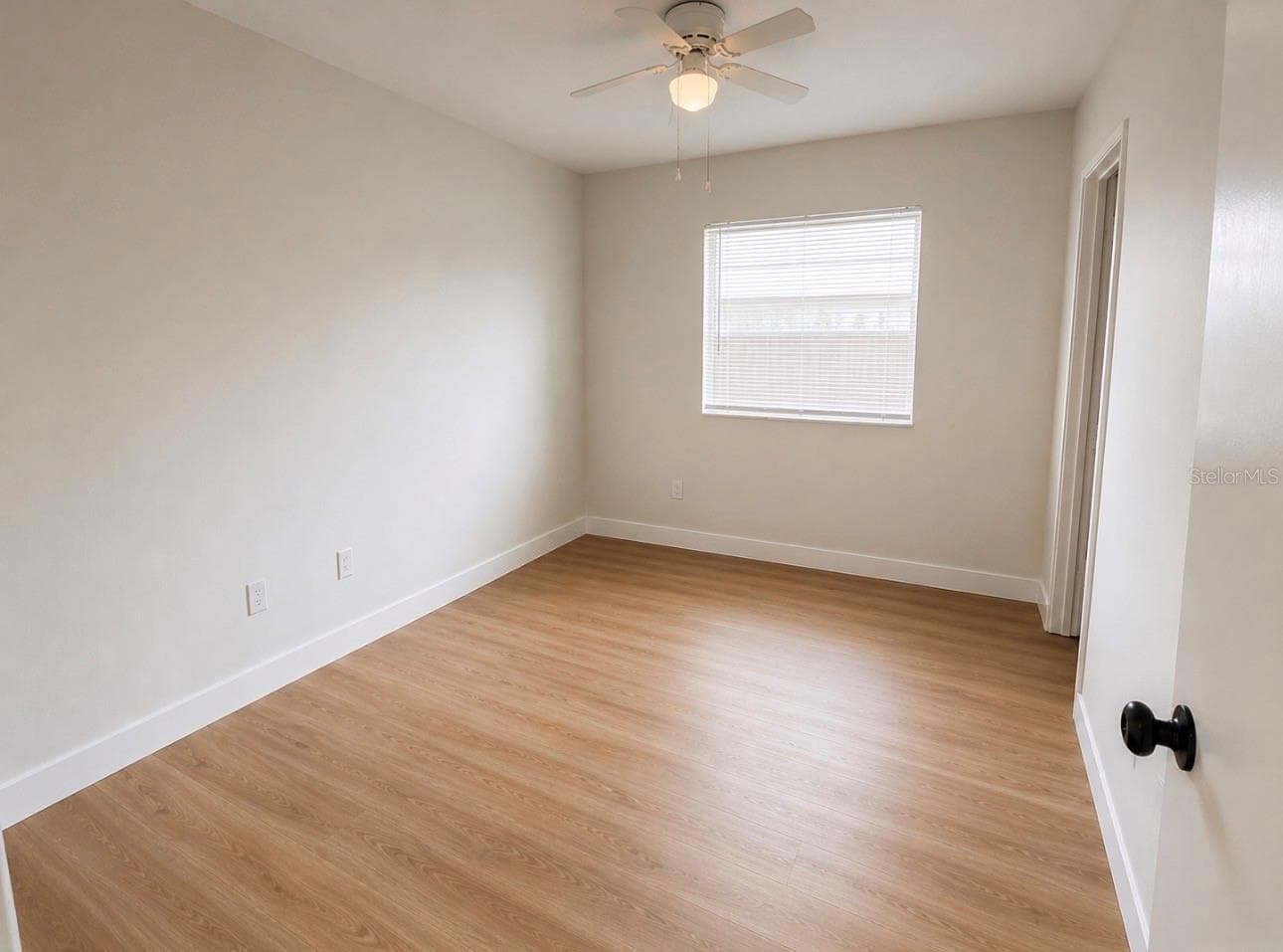 Single Family Residence at 3101 FLOWERTREE RD, BELLE ISLE, photo 31 of 65