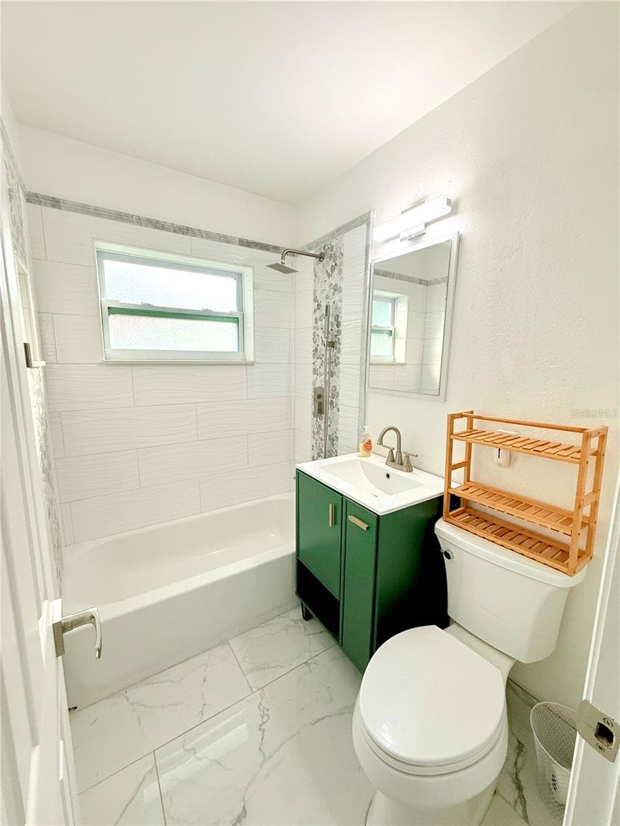 Single Family Residence at 1557 ROBINSON DR N, ST PETERSBURG, photo 28 of 45