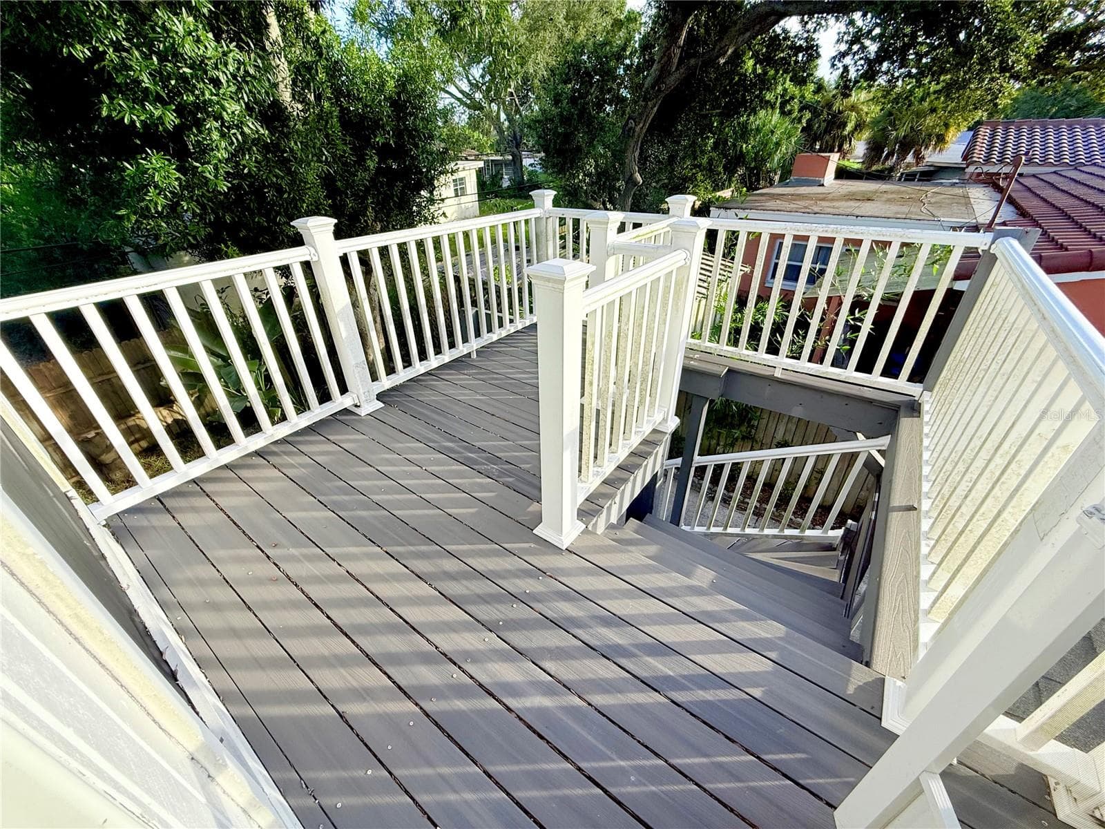 Single Family Residence at 1557 ROBINSON DR N, ST PETERSBURG, photo 36 of 45
