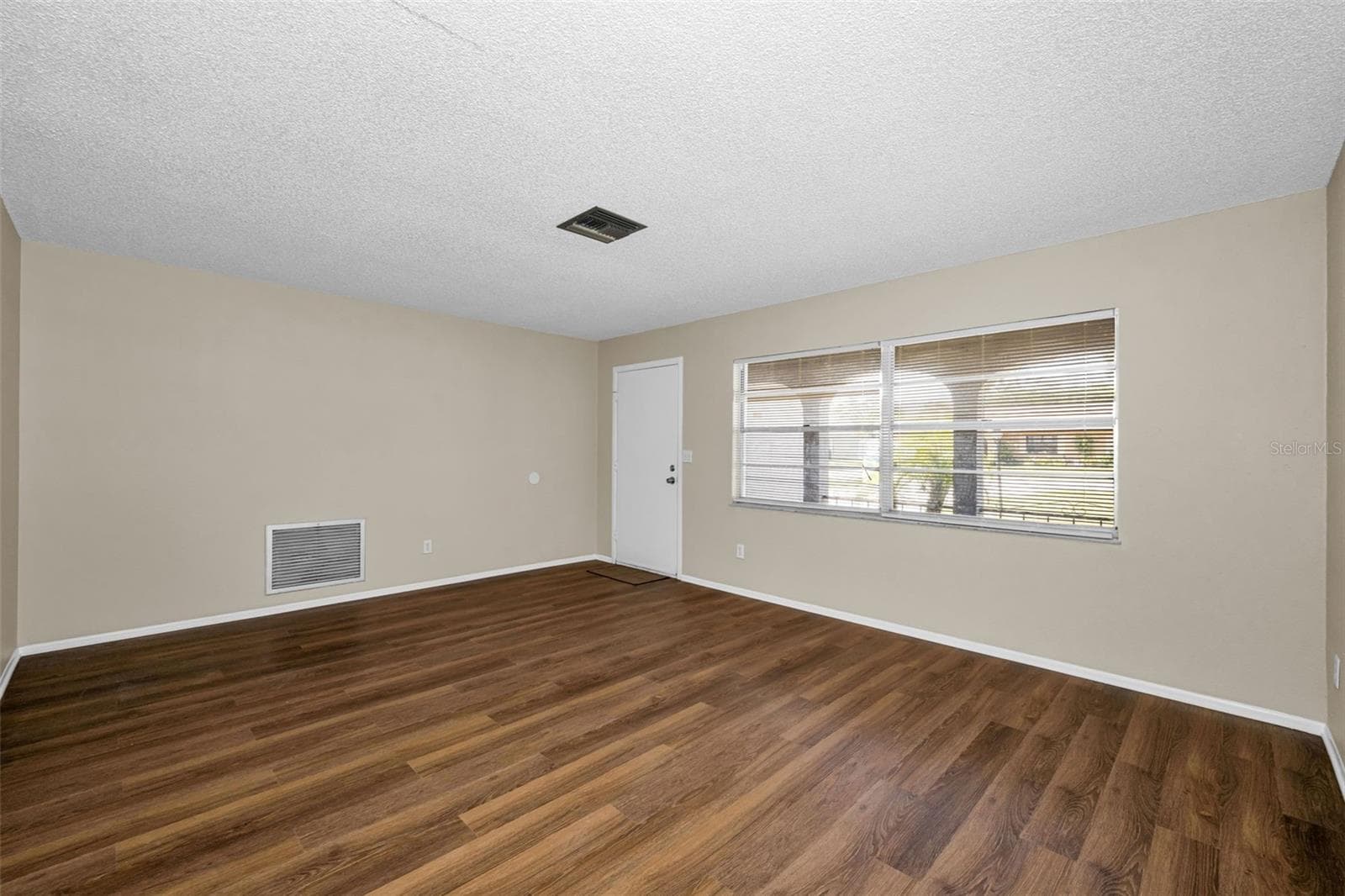 Single Family Residence at 362 PORTLAND AVE, SPRING HILL, photo 8 of 50