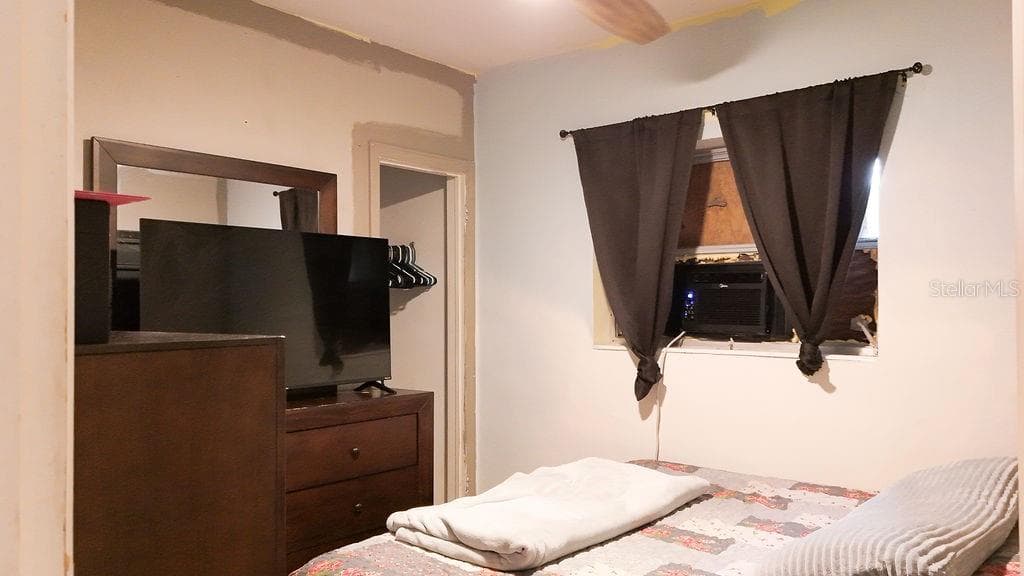 Room 2 - 99 YALE AVE, FROSTPROOF