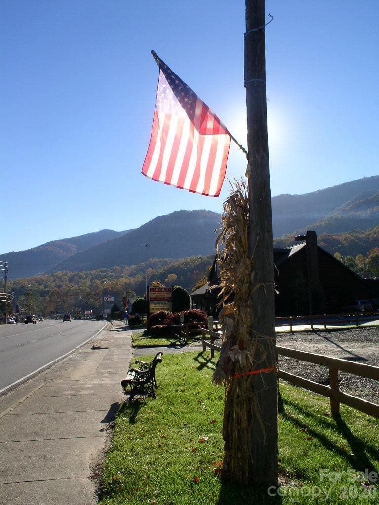 MAGGIE VALLEY  NC - 398 Locust Drive, Maggie Valley