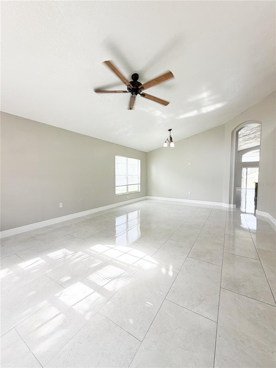Single Family Residence at 207 LANGHAM DR, DAVENPORT, photo 36 of 43