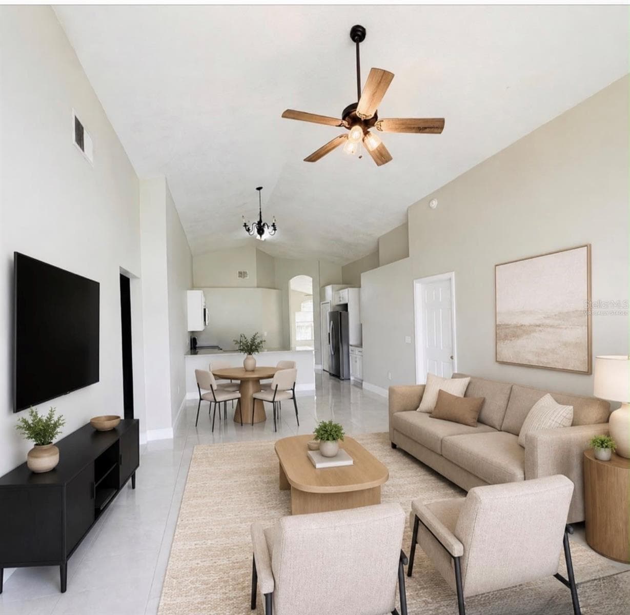 Virtually Staged - 207 LANGHAM DR, DAVENPORT