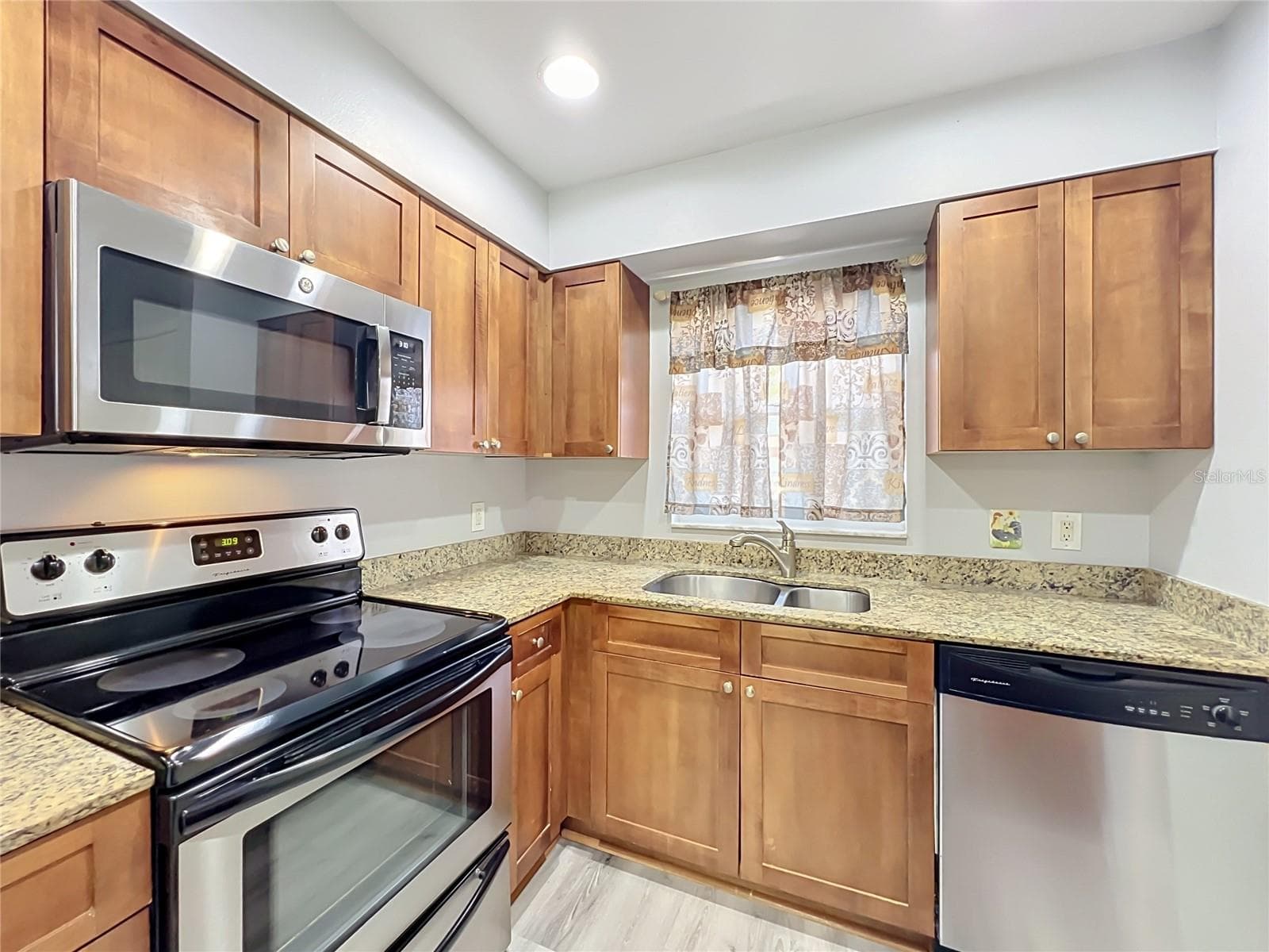 Kitchen - 5440 E MICHIGAN ST #5440-2, ORLANDO