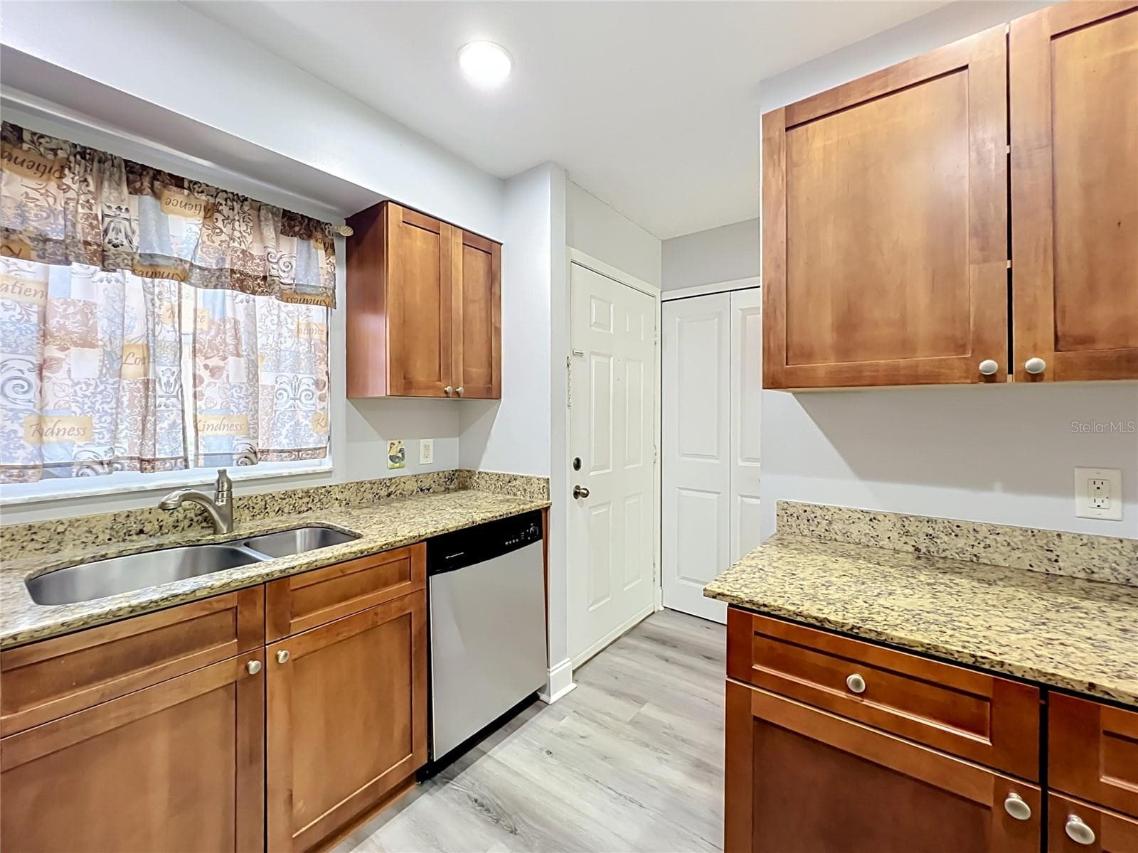Kitchen - 5440 E MICHIGAN ST #5440-2, ORLANDO