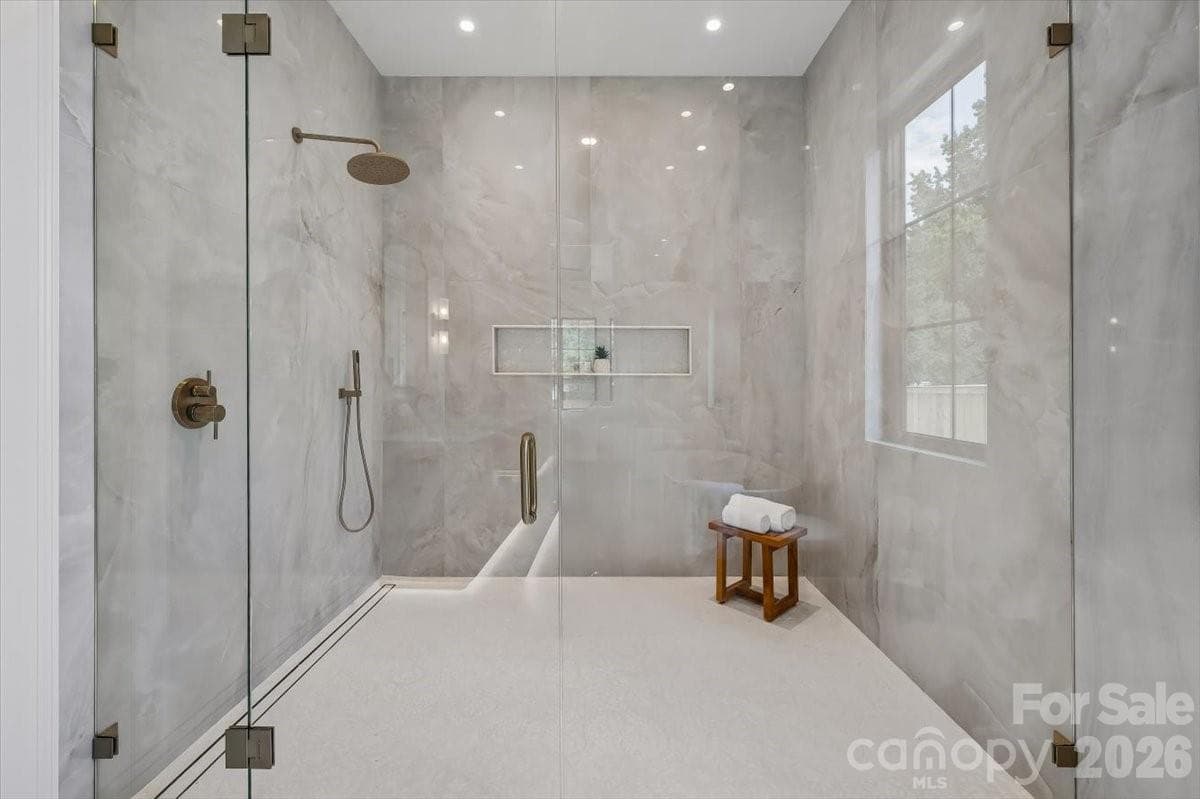 Single Family Residence at 4635 Water Oak Road, Charlotte, photo 20 of 46