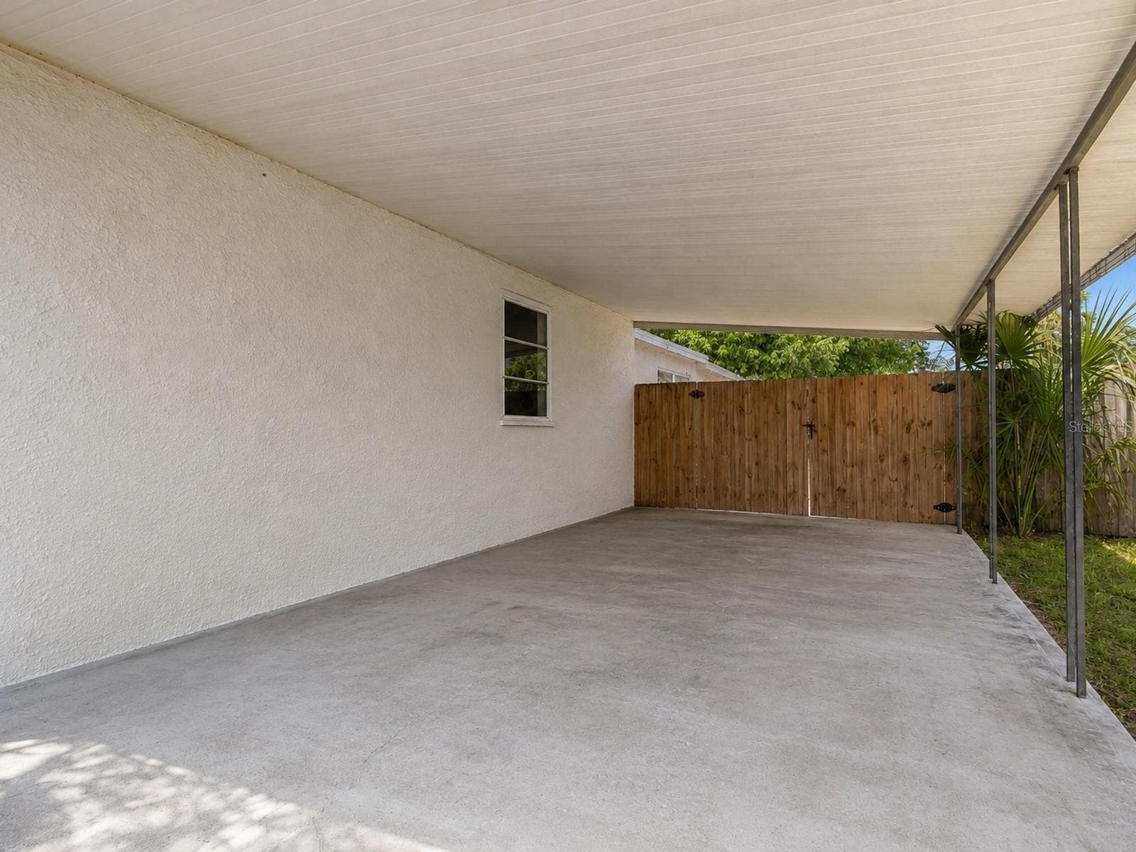 Single Family Residence at 517 HAMPTON AVE NE, ST PETERSBURG, photo 31 of 33