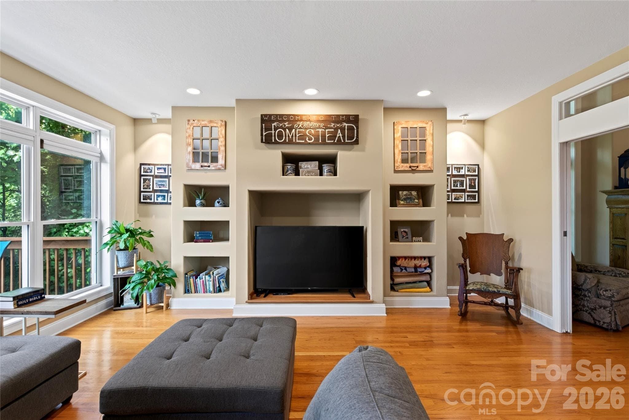 Single Family Residence at 719 April Park, Waynesville, photo 6 of 46