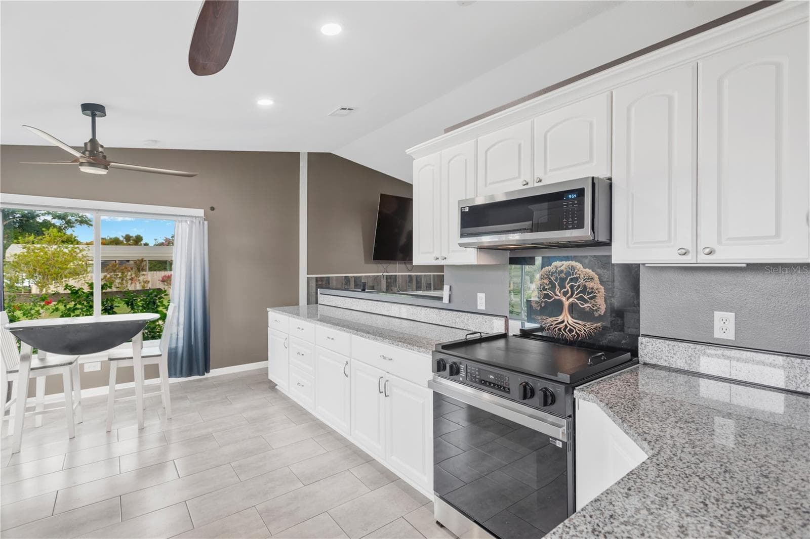 Kitchen - 2054 SAFFOLD PARK DR, RUSKIN
