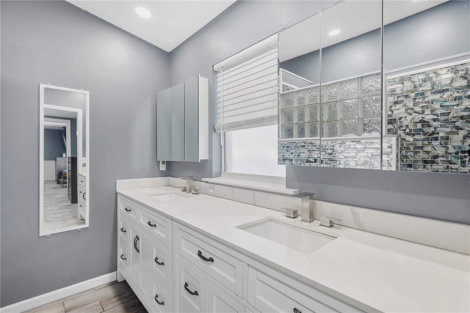 Primary Bathroom - 2054 SAFFOLD PARK DR, RUSKIN