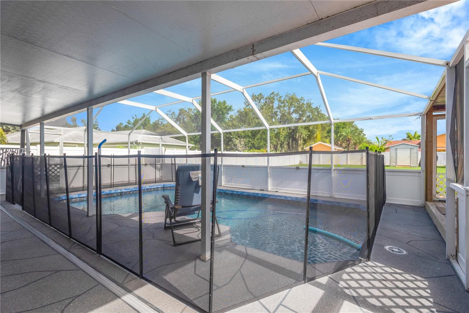 Single Family Residence at 2054 SAFFOLD PARK DR, RUSKIN, photo 23 of 33