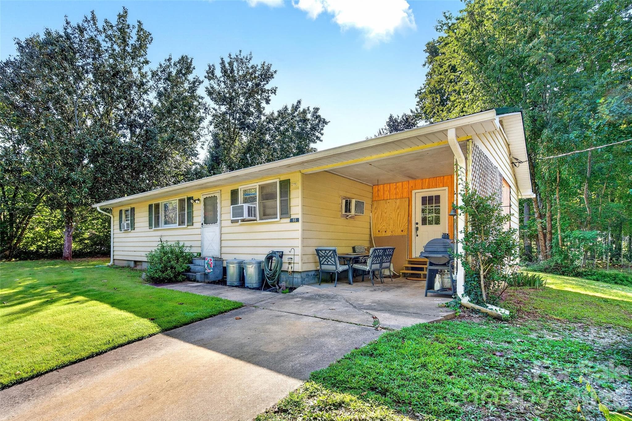 3 bedroom/ 1 bath with carport and mudroom on over an 1 acre! - 55 Edwards Drive, Nebo