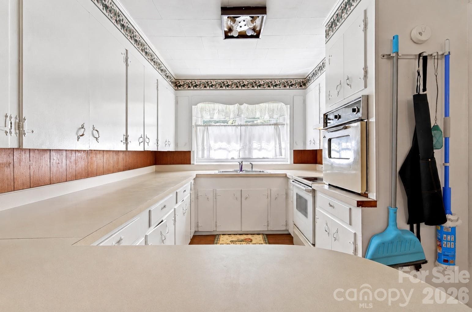 Single Family Residence at 55 Edwards Drive, Nebo, photo 10 of 33