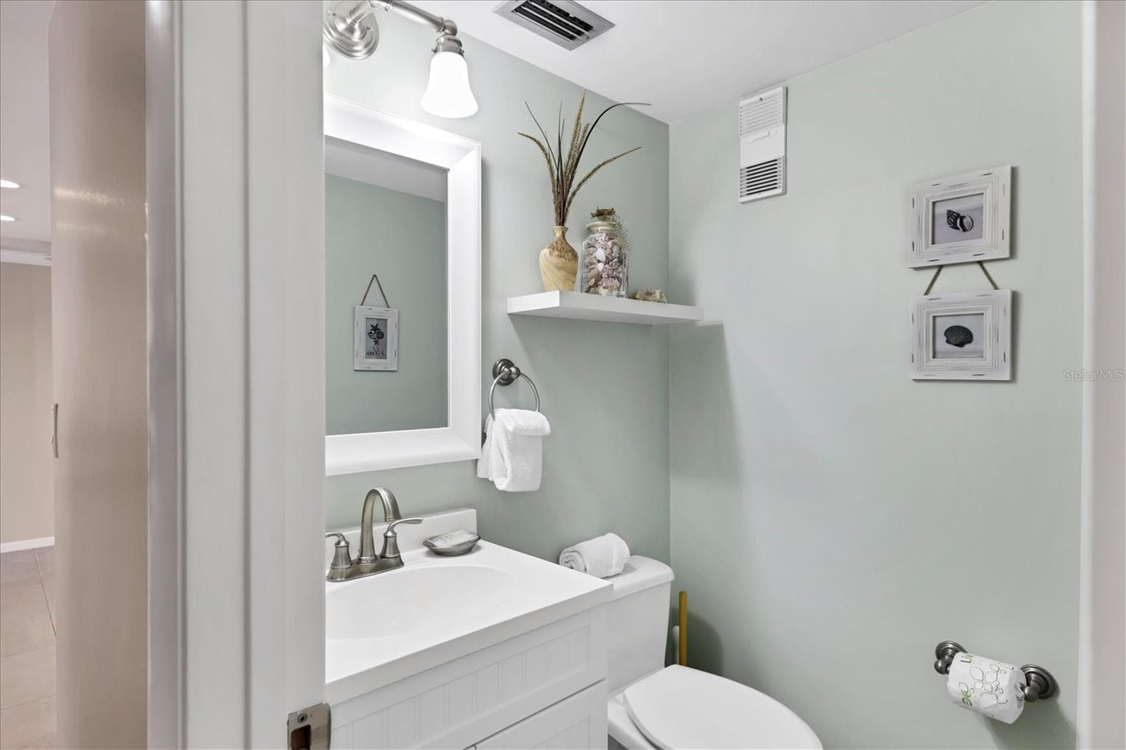 Condominium at 1900 COVE II PL #127, SARASOTA, photo 15 of 50