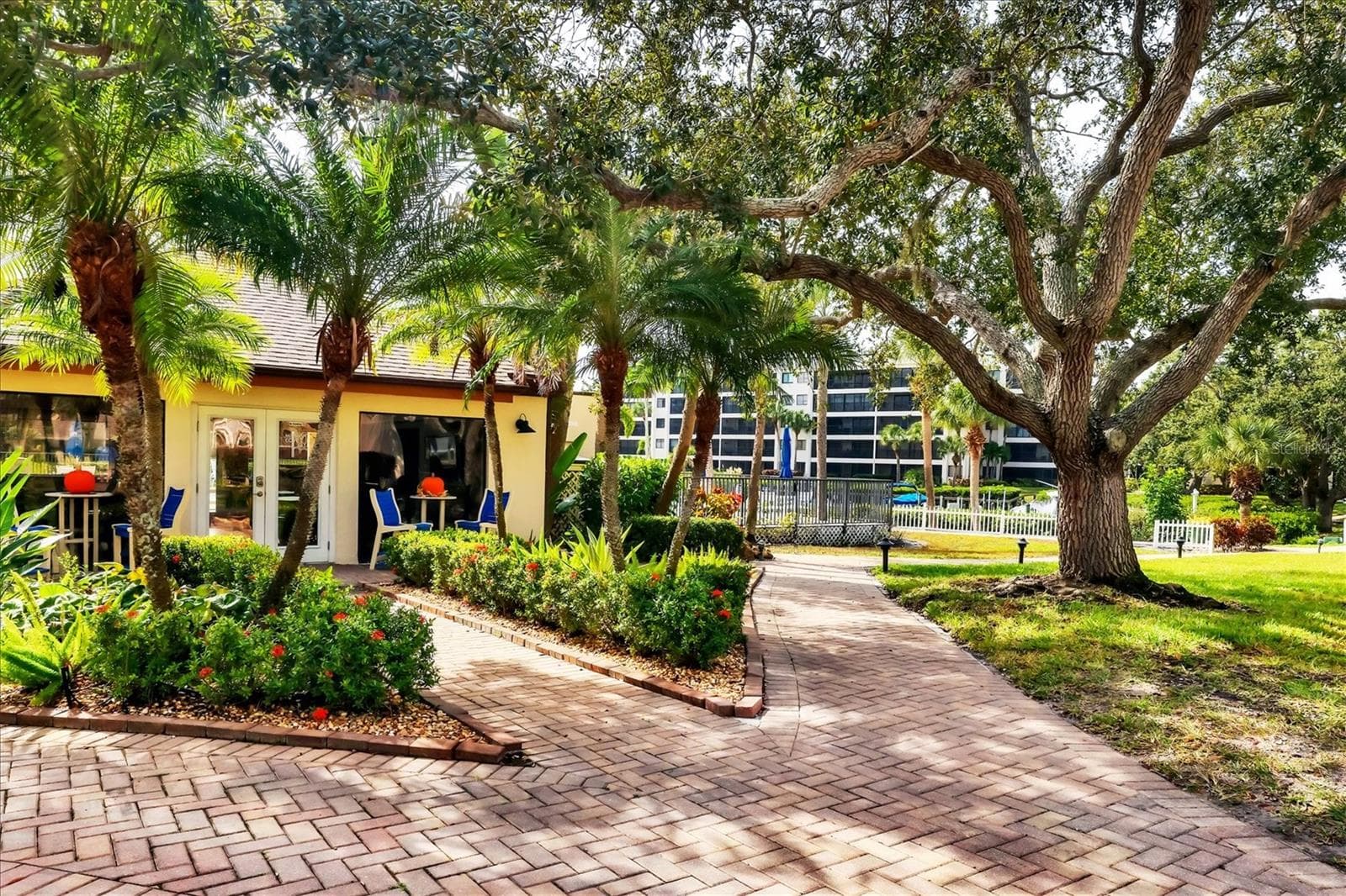 Condominium at 1900 COVE II PL #127, SARASOTA, photo 31 of 50