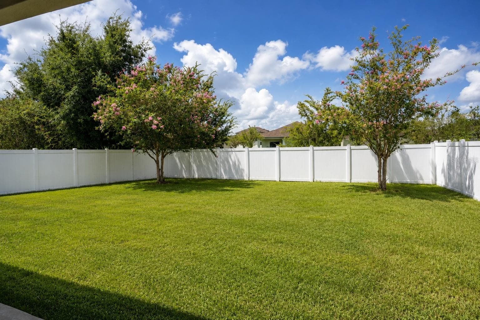 Single Family Residence at 612 SILVERTHORN PL, GROVELAND, photo 34 of 37