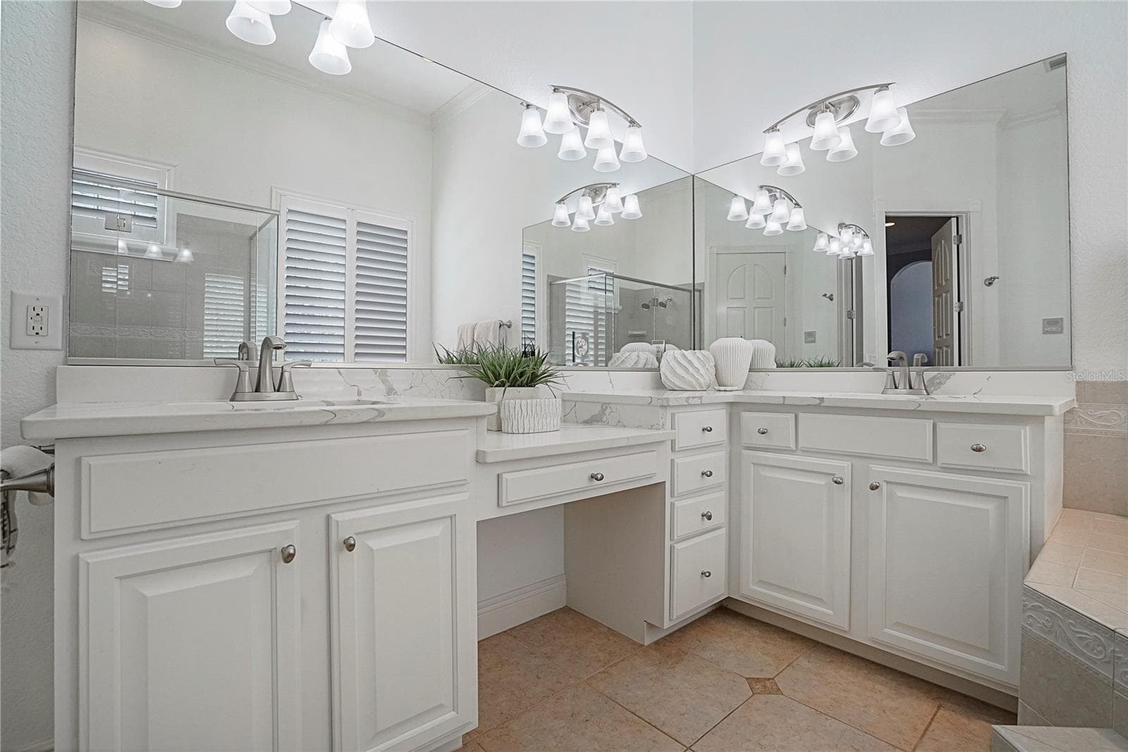Separate primary bath vanities - 1650 ASSISI DR #16, SARASOTA