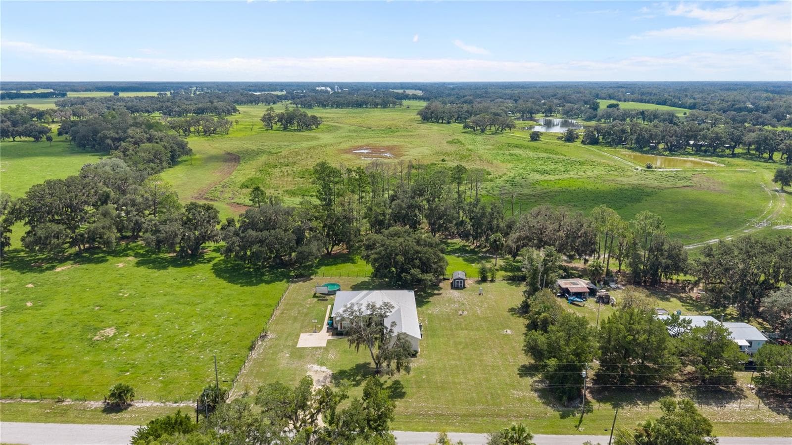400 Acres behind home! - 324 NE 300TH ST, CROSS CITY