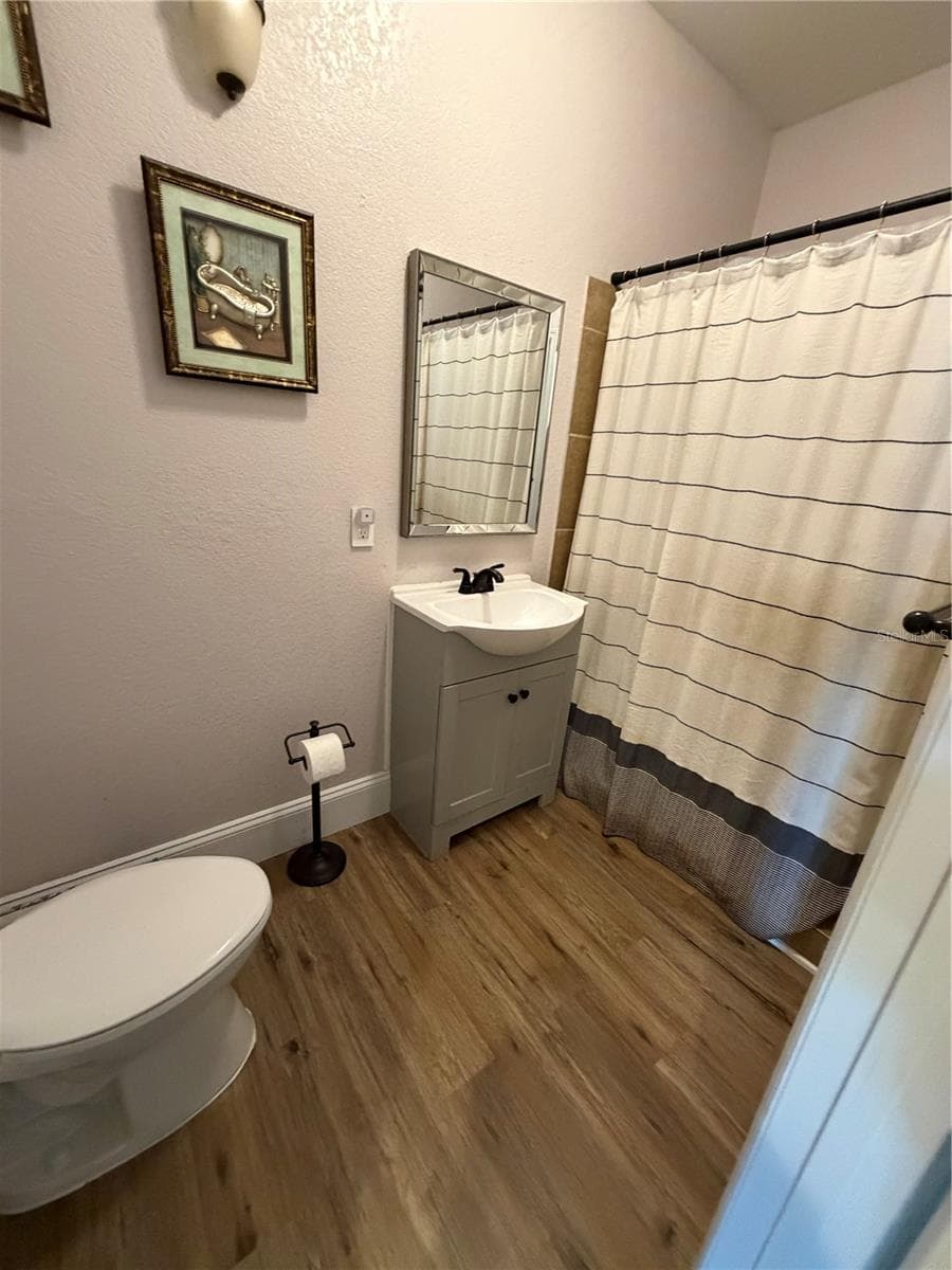 Bathroom #2 - 324 NE 300TH ST, CROSS CITY