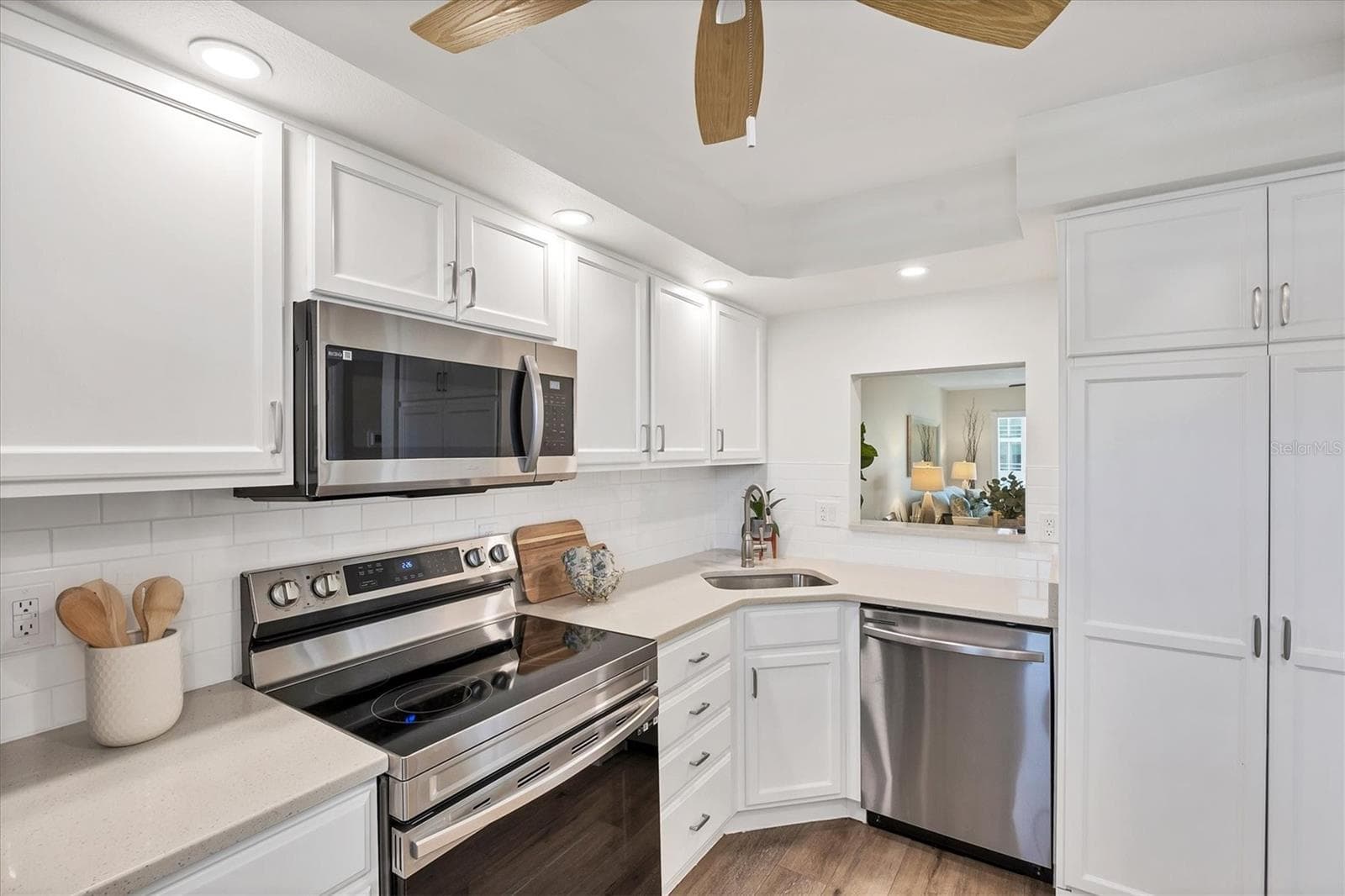 Updated kitchen - 210 SANTA MARIA ST #248, VENICE