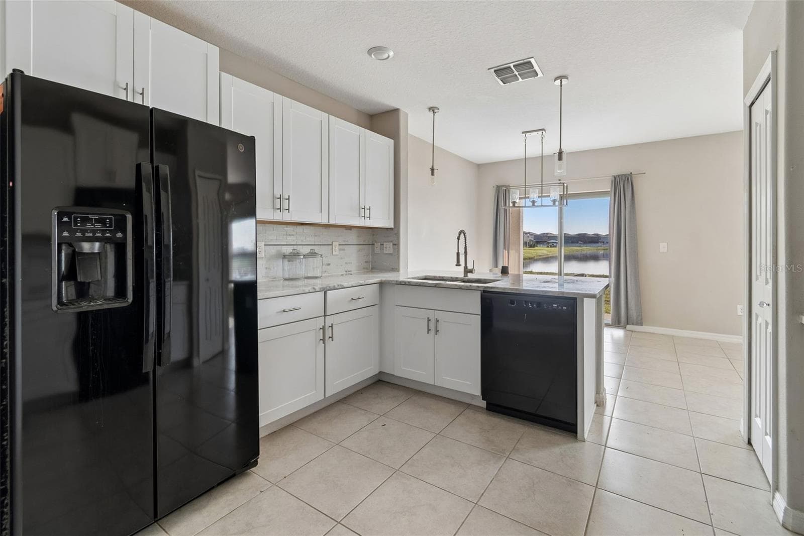 Single Family Residence at 4410 SUMMER SAVORY ST, TAMPA, photo 14 of 64