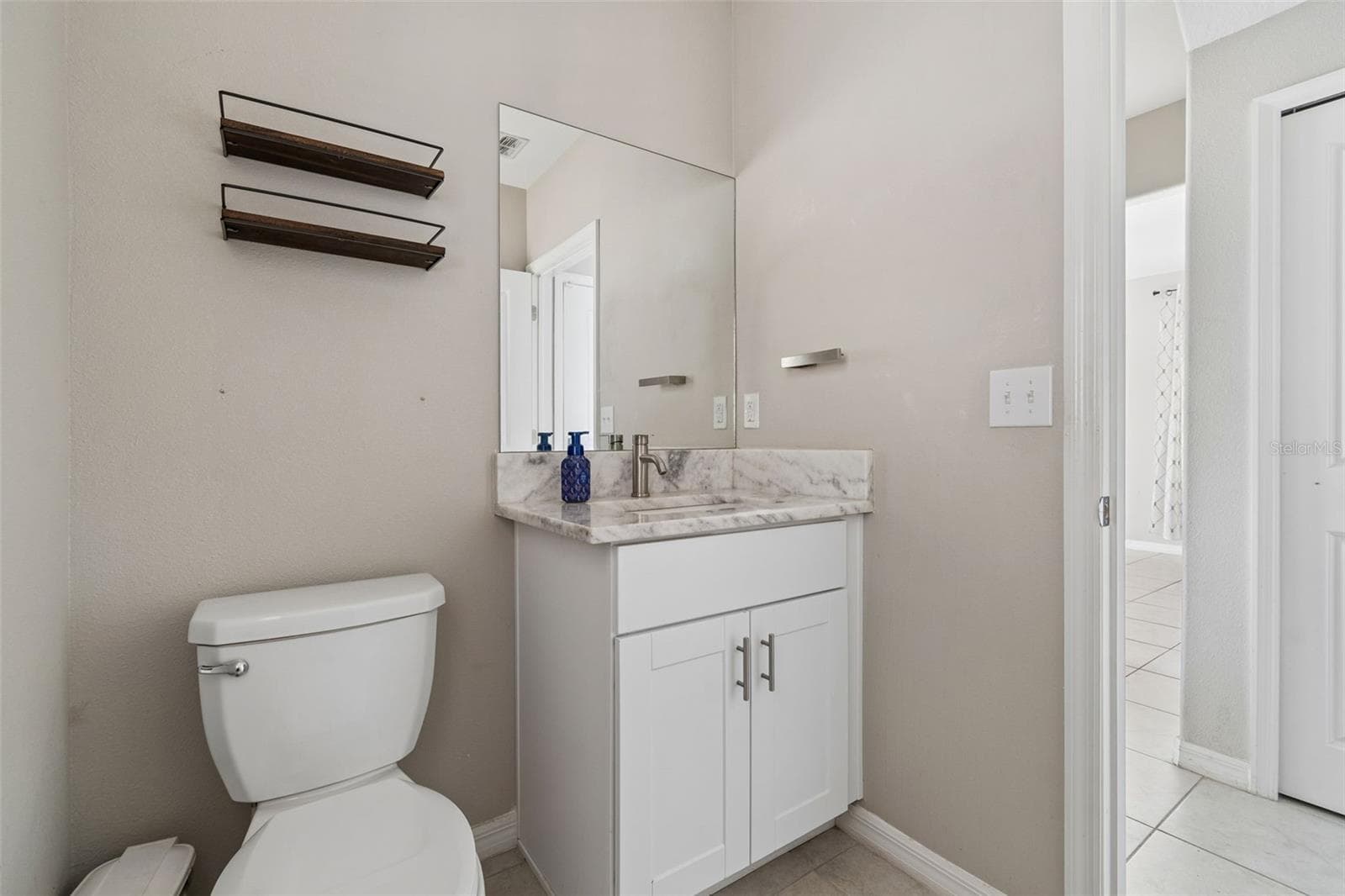 Single Family Residence at 4410 SUMMER SAVORY ST, TAMPA, photo 18 of 64