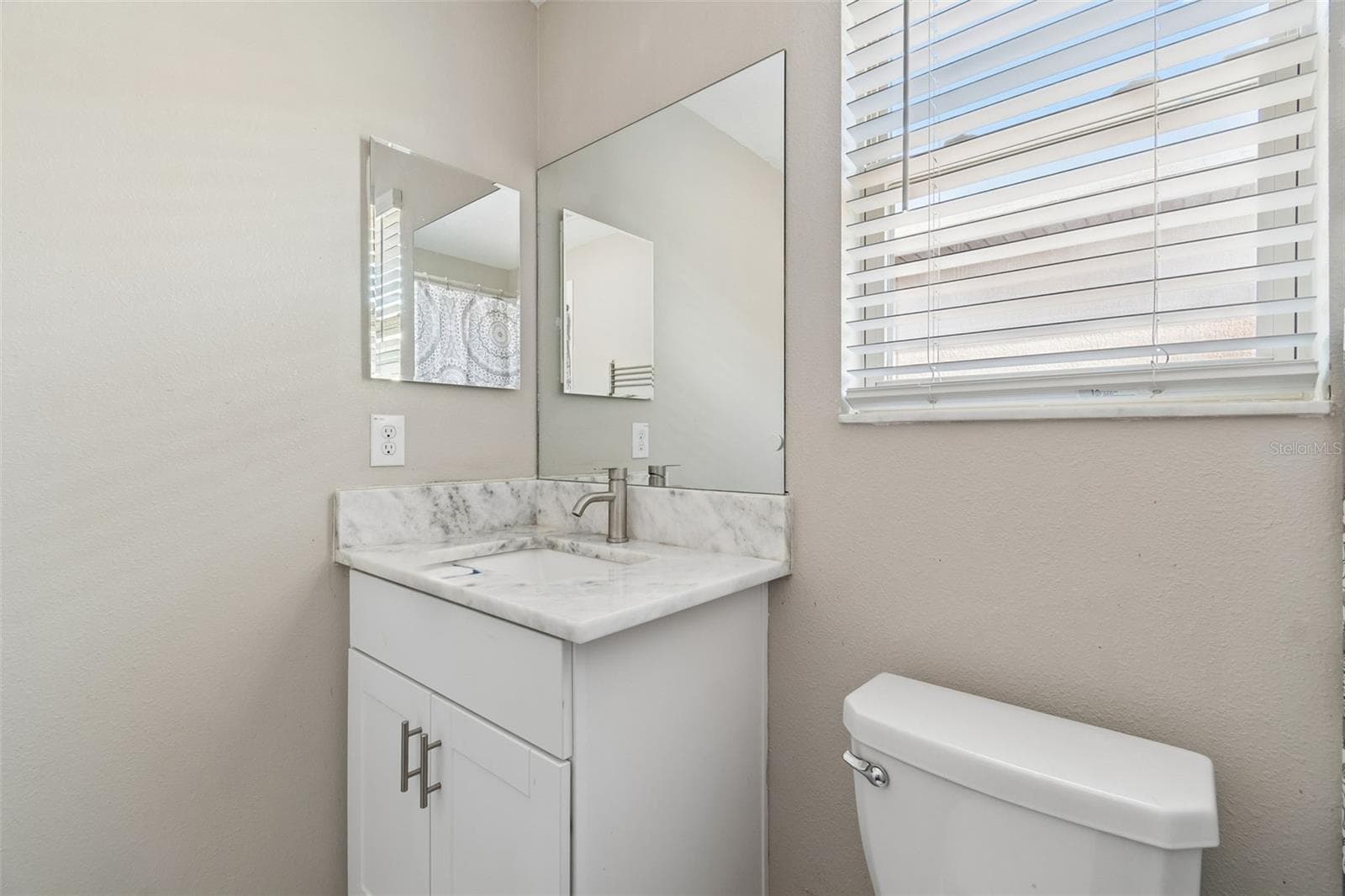 Single Family Residence at 4410 SUMMER SAVORY ST, TAMPA, photo 19 of 64