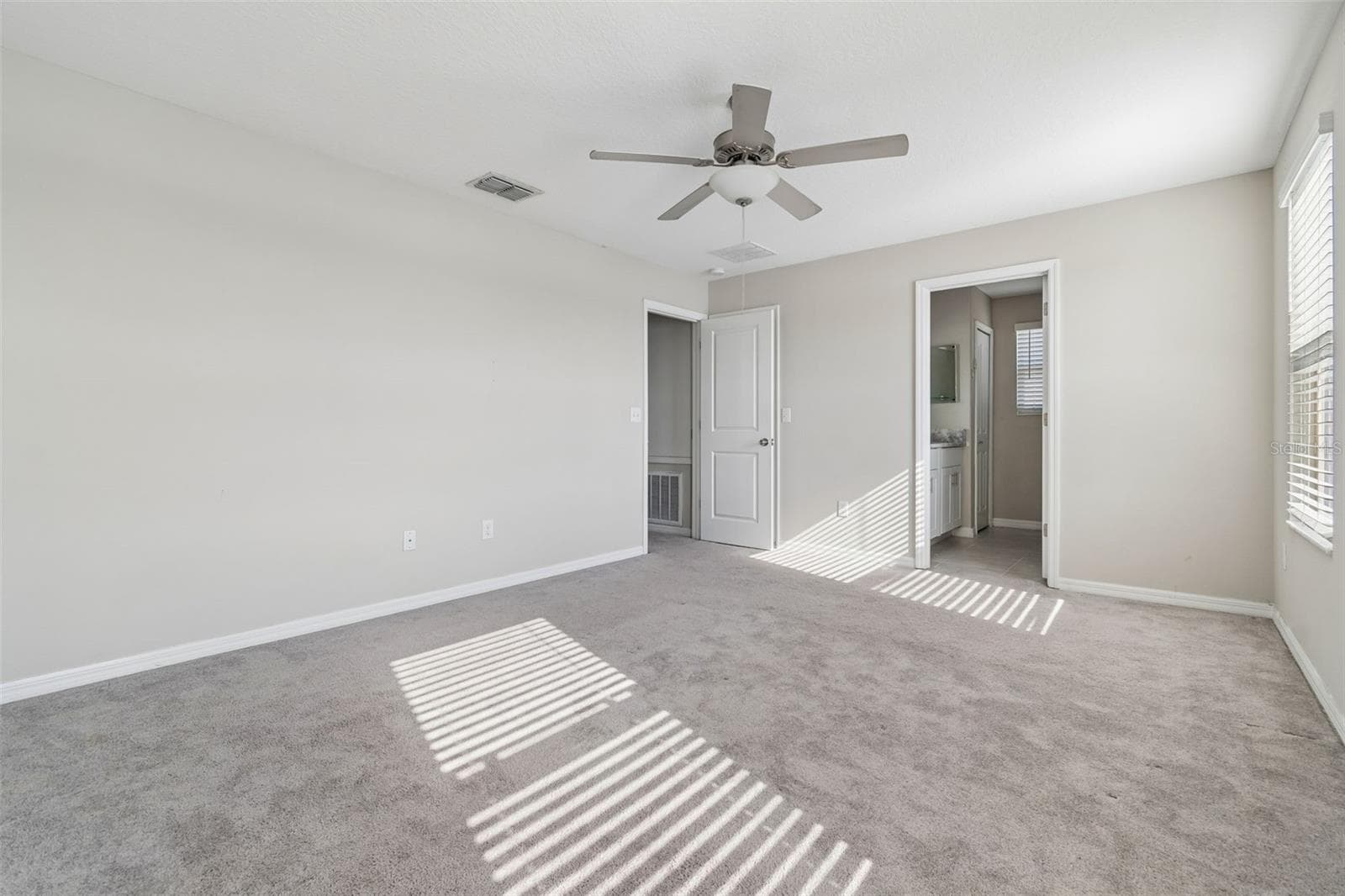 Single Family Residence at 4410 SUMMER SAVORY ST, TAMPA, photo 22 of 64