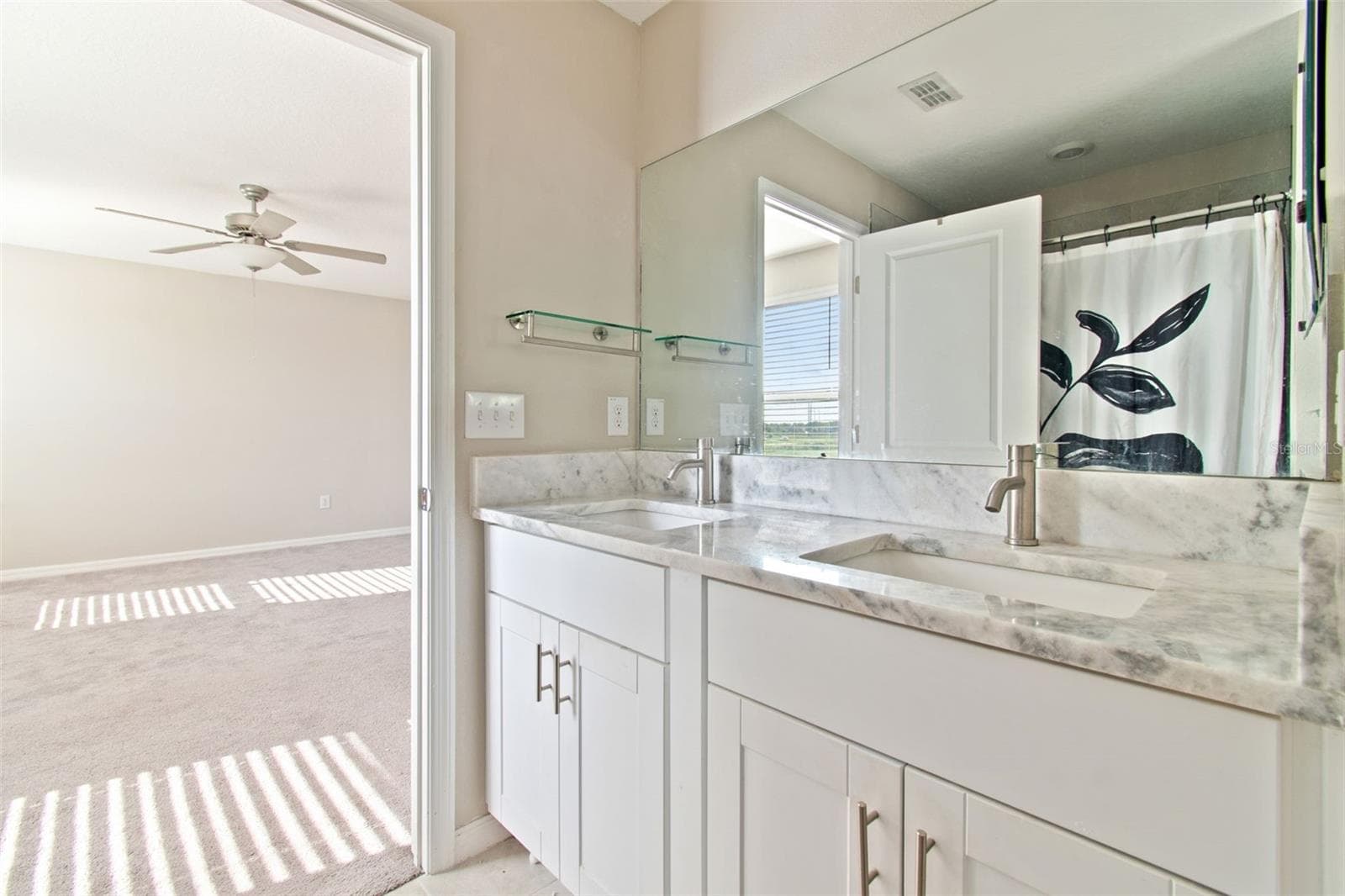Single Family Residence at 4410 SUMMER SAVORY ST, TAMPA, photo 23 of 64