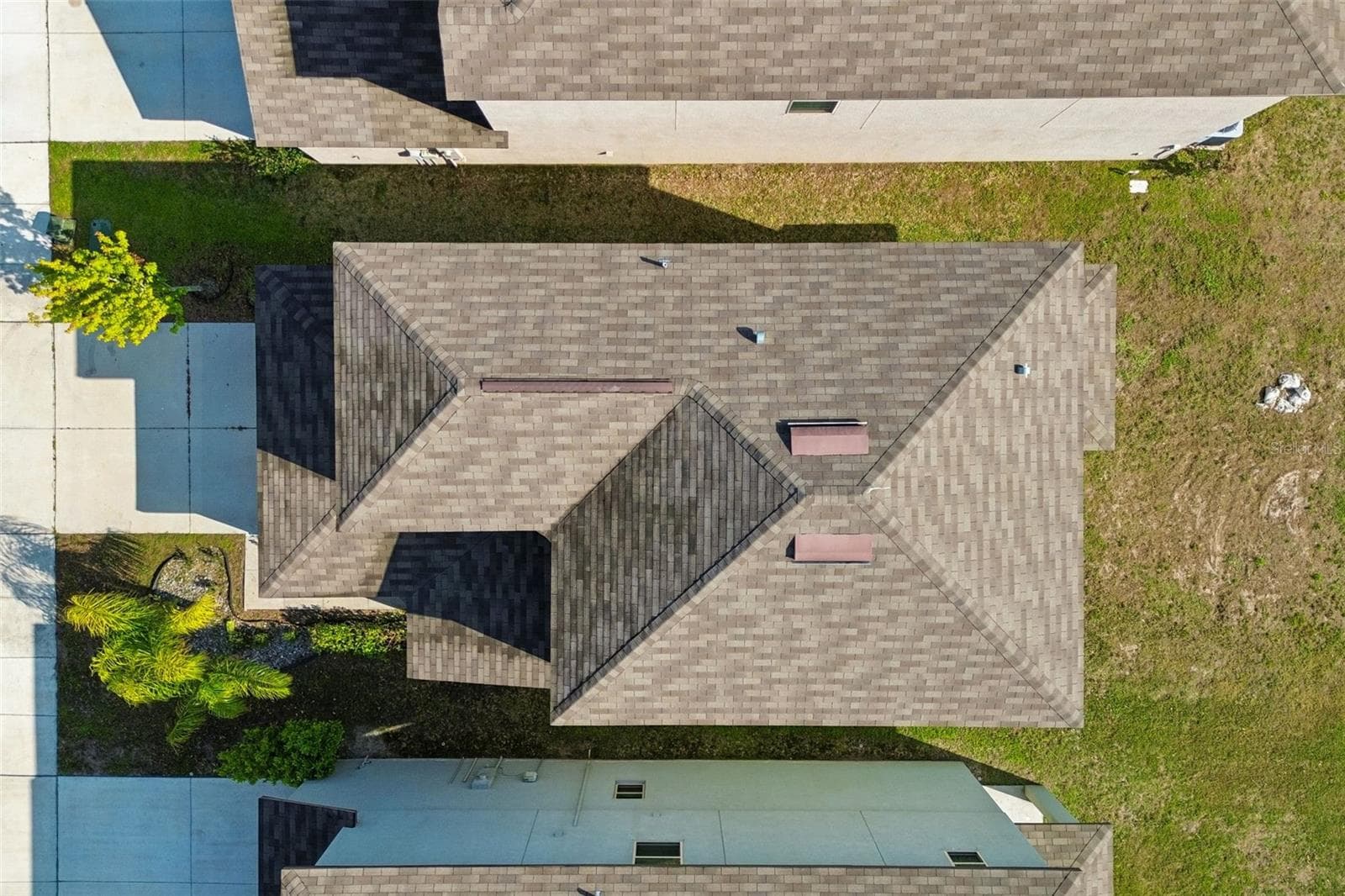 Single Family Residence at 4410 SUMMER SAVORY ST, TAMPA, photo 42 of 64