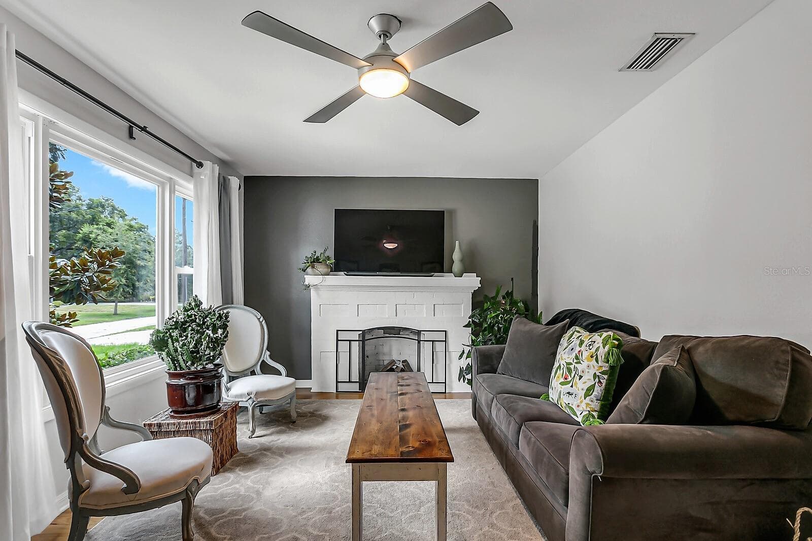 BR #3/Living Room - 918 W BRADDOCK ST, TAMPA
