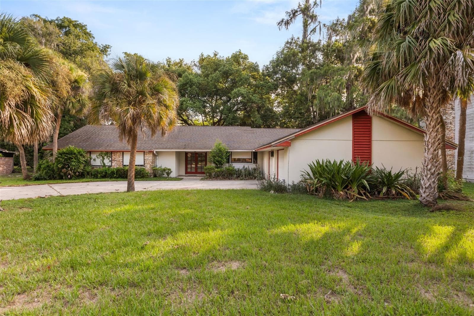 3889 N LAKE ORLANDO PKWY